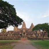 Bốn