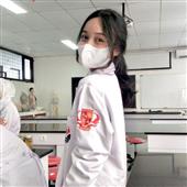 nhậ