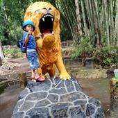 Trự